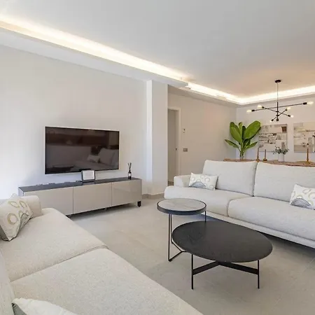 Elviria Residencial ماربيا